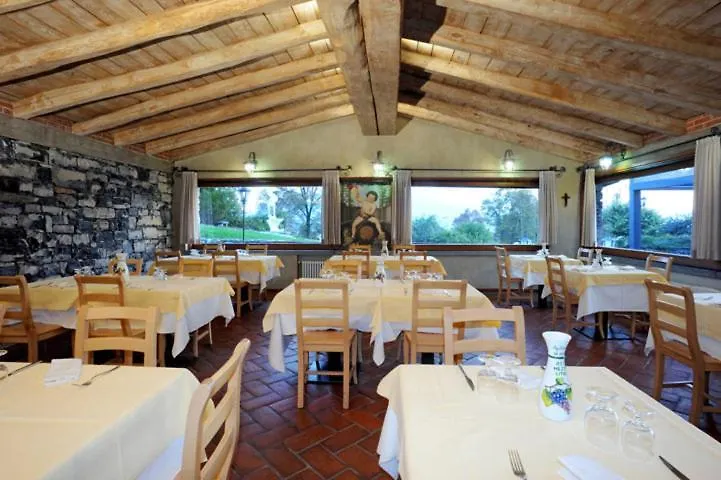 Agriturismo La Nevera Lanzo dʼIntelvi Bauernhof